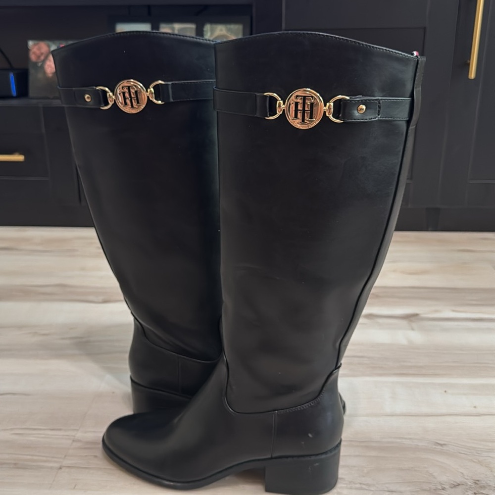 Tommy Hilfiger Monogram Riding Boot in Black - Picture 2 of 8